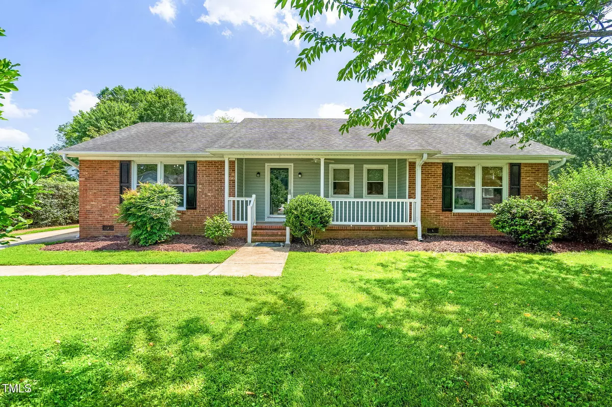 Mebane, NC 27302,5 Windsor Place