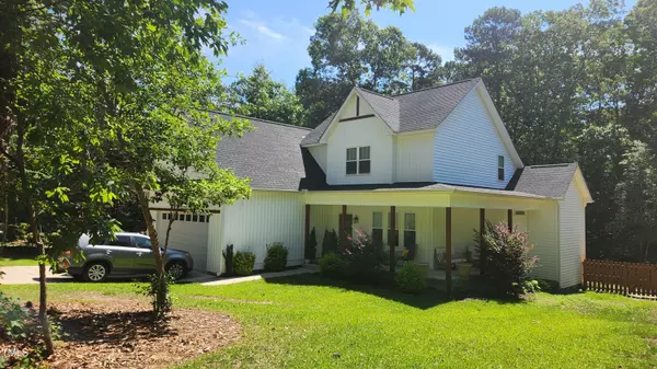 546 Carolina Oaks Avenue, Smithfield, NC 27577