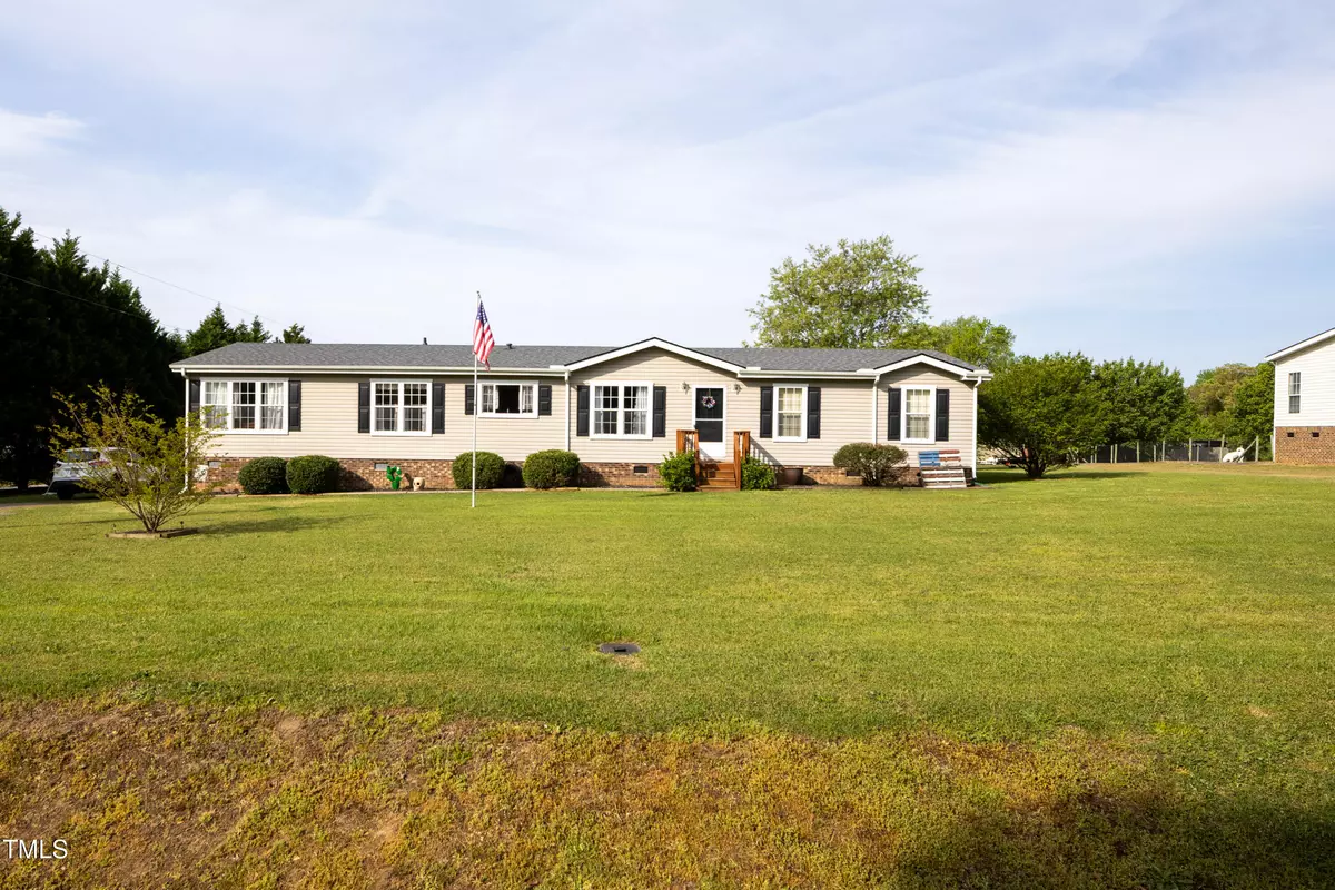 Four Oaks, NC 27524,764 Olivers Grove Road