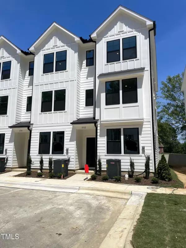 1532 Crescent Townes Way, Raleigh, NC 27604