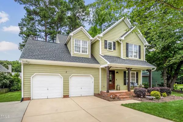 2218 Watersglen Drive, Apex, NC 27502