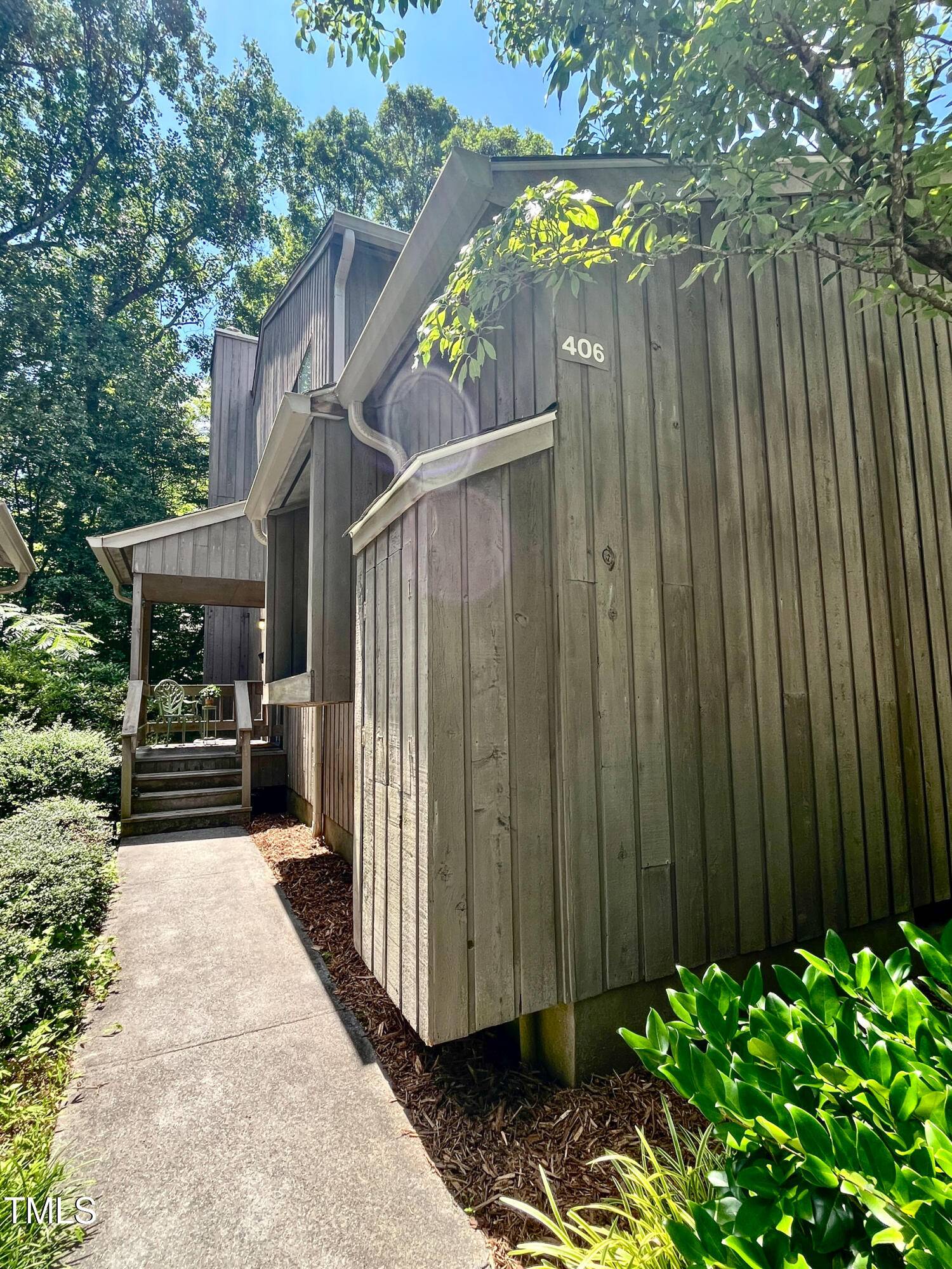 406 Fairoaks Circle, Chapel Hill, NC 27516