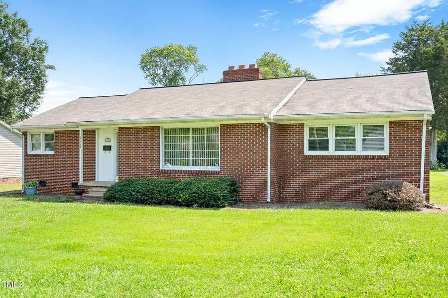 1702 Pinecrest Street, Burlington, NC 27215