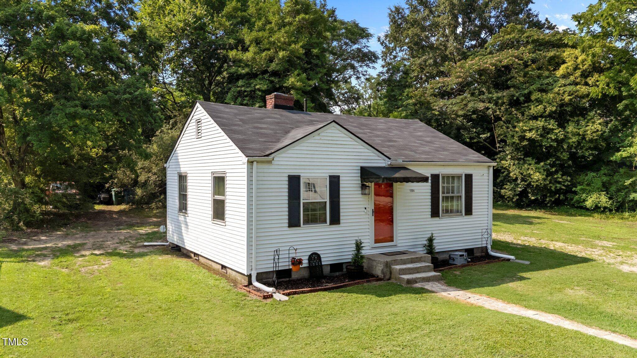 1204 Toisnot Avenue, Wilson, NC 27893
