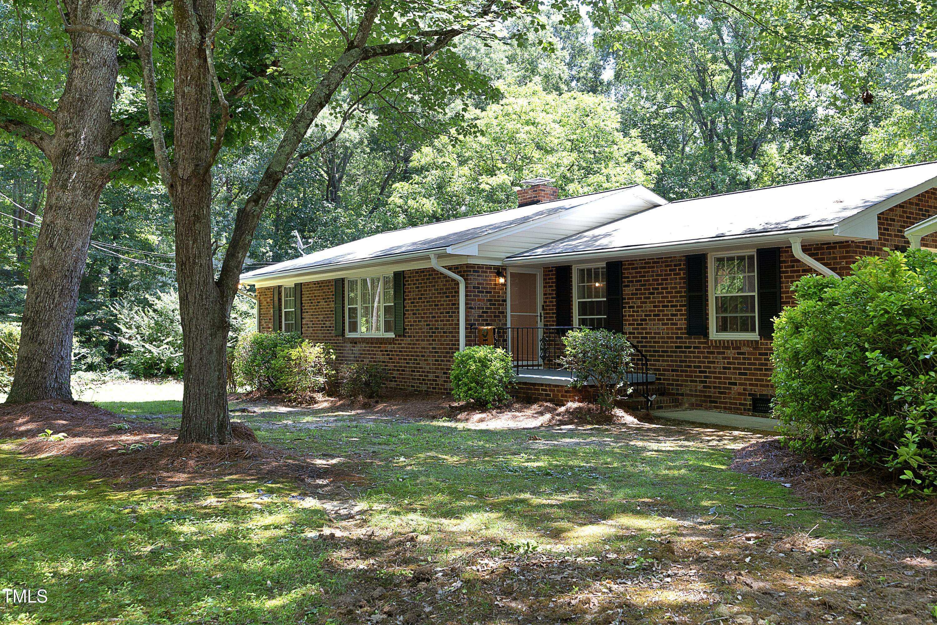1964 Wellington Road, Burlington, NC 27217