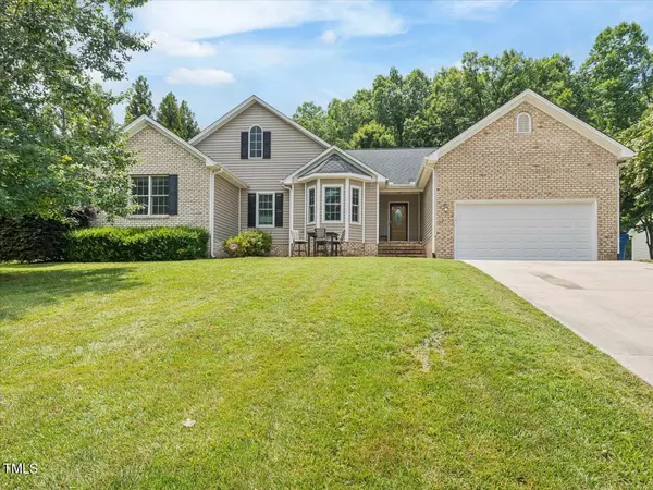 2271 Sunberry Drive, Graham, NC 27253