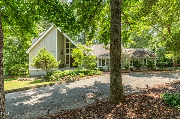 32 Whitley Drive, Chapel Hill, NC 27517