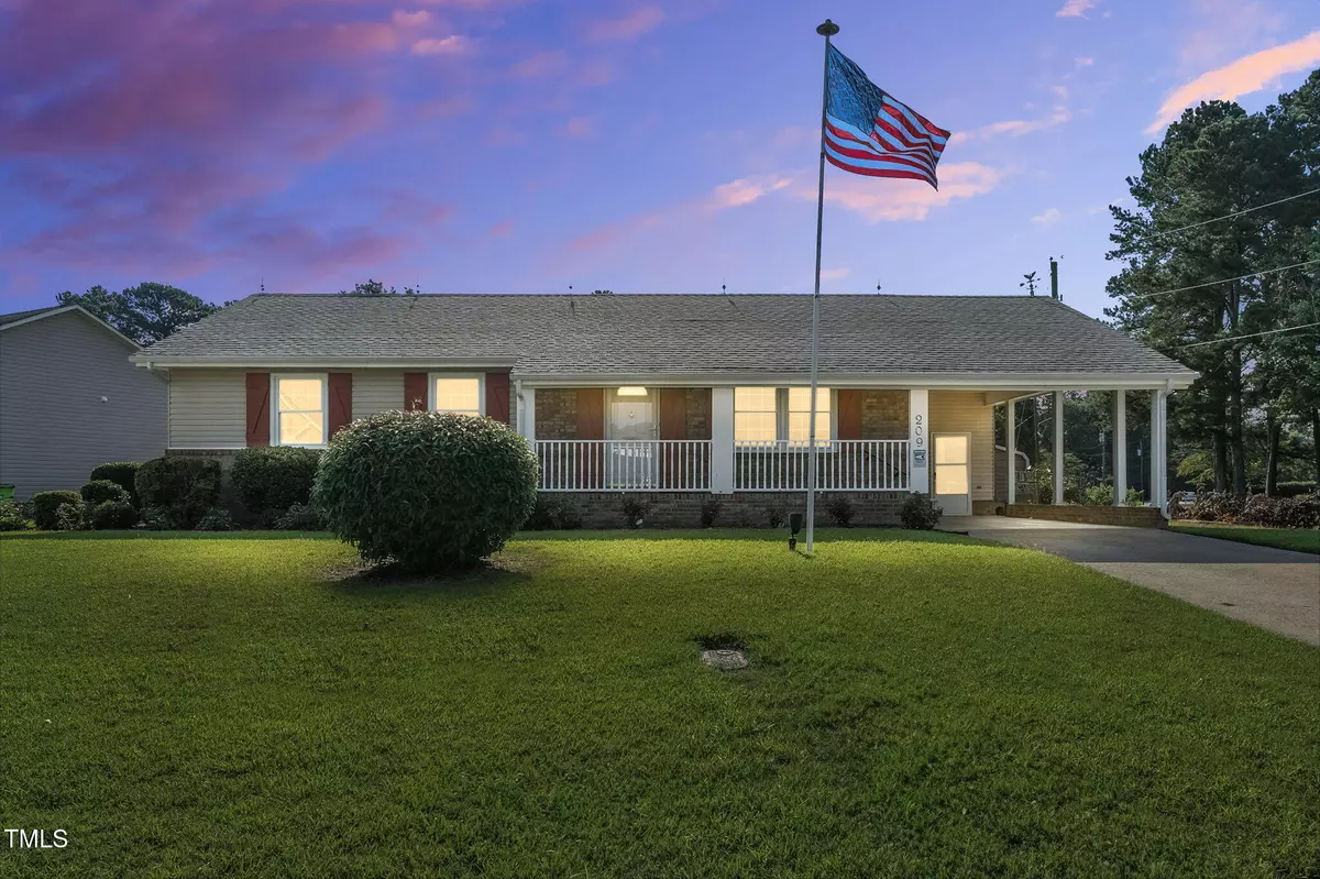 Benson, NC 27504,209 S Eastwood Drive