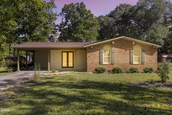 712 W J Street, Erwin, NC 28339