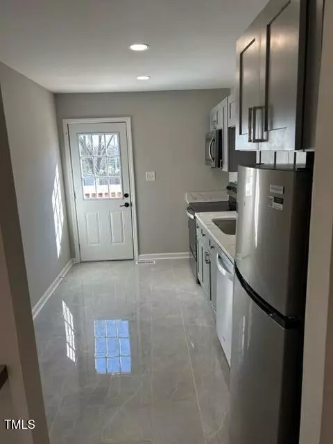 407 Bledsoe Avenue,  Raleigh,  NC 27601