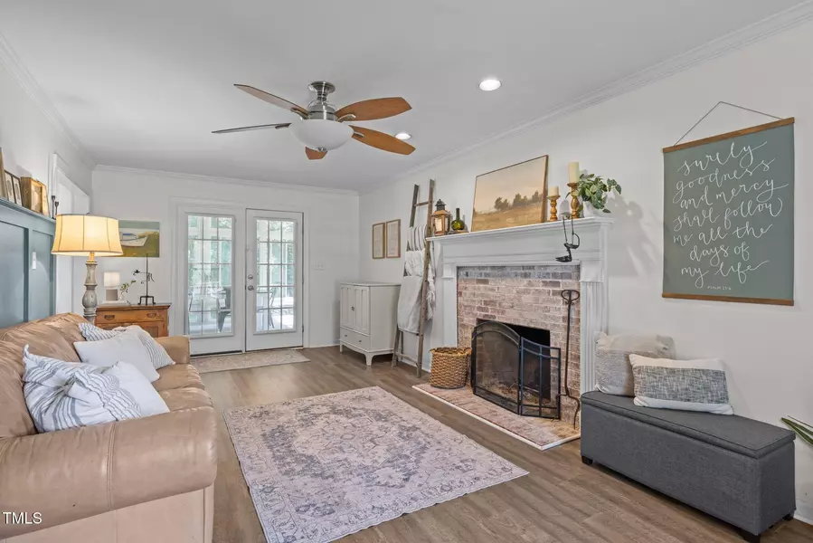 1604 Farm Lake Drive, Holly Springs, NC 27540