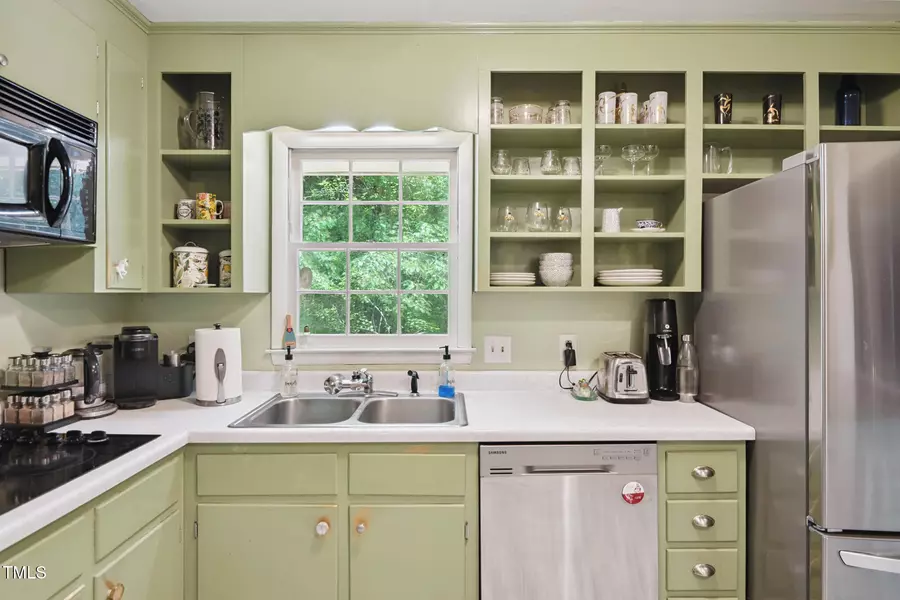 3232 Huntleigh Drive, Raleigh, NC 27604