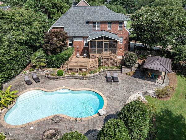 900 Old Baron Drive, Fuquay Varina, NC 27526