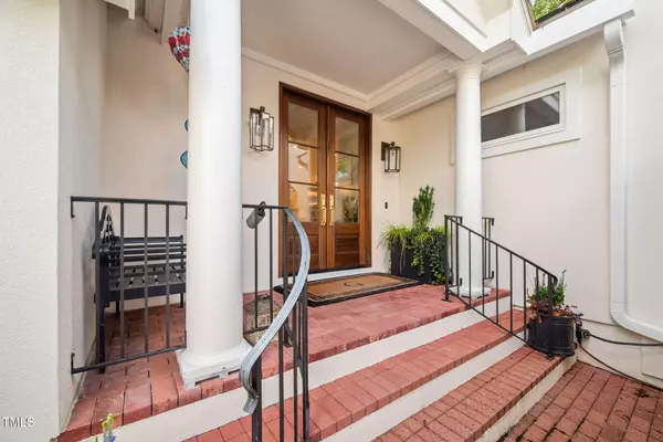 781 Crabtree Crossing Parkway, Cary, NC 27513