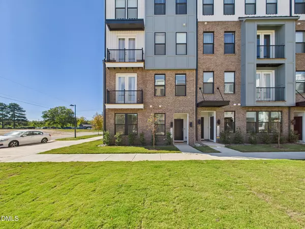 1259 Shaw View Alley #101, Raleigh, NC 27601
