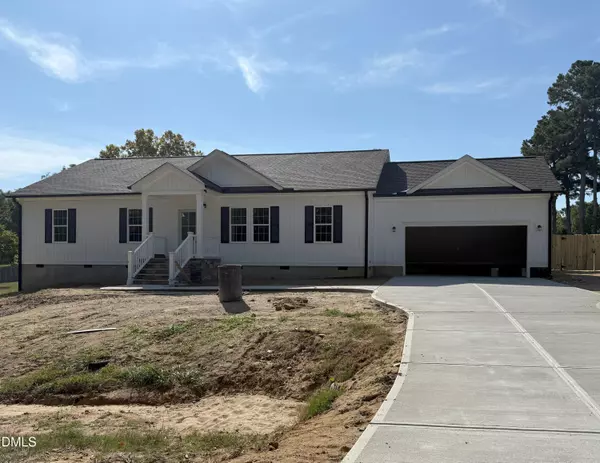 101 Hickory Avenue, Broadway, NC 27505