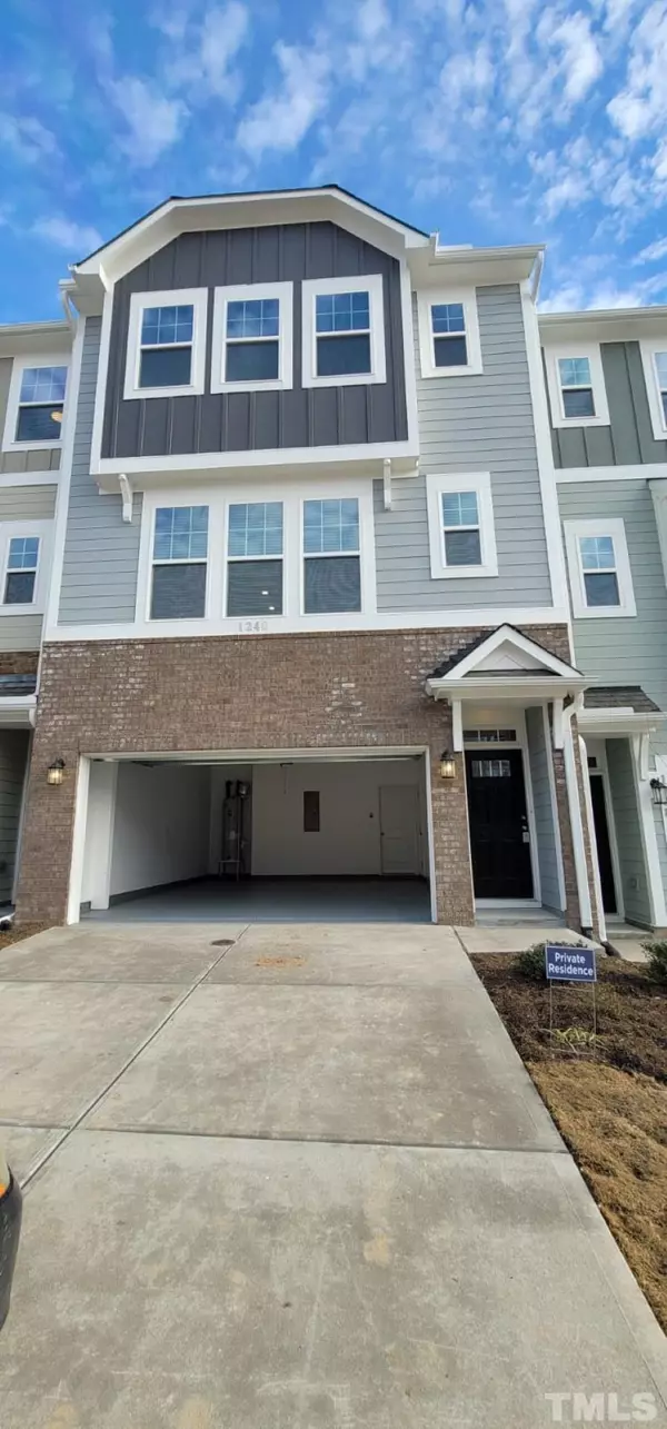 2812 Saltaire Avenue, Durham, NC 27703