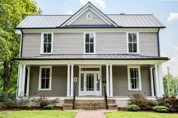 611 College Street, Oxford, NC 27565