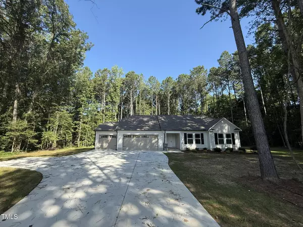 426 Magnolia Run Way, Benson, NC 27504