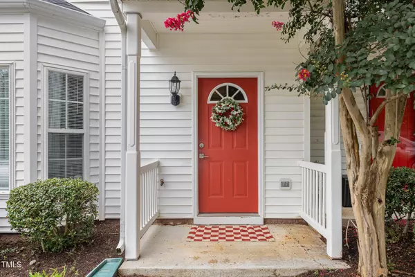 215 Pointe Crest Court, Cary, NC 27513