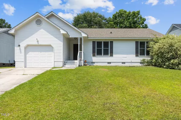 1324 Oak Knolls Drive, Fayetteville, NC 28314