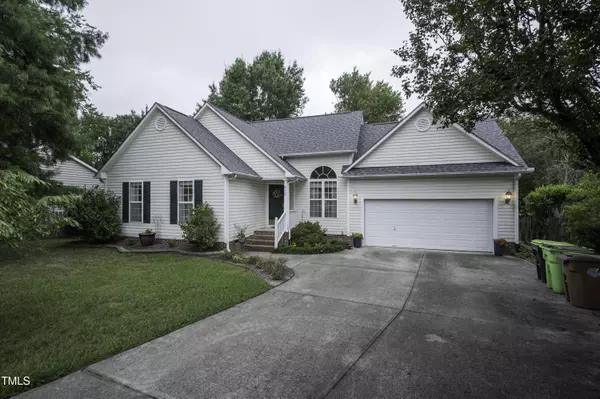 413 Springside Drive, Holly Springs, NC 27540