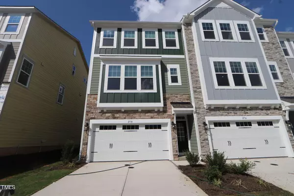 2718 Hunter Woods Drive ##630, Apex, NC 27502
