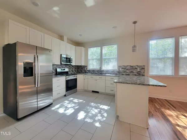 Burlington, NC 27217,624 Grace Avenue #101