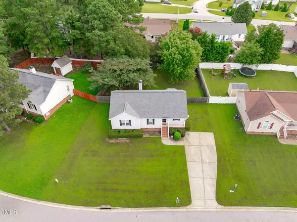 949 S Philwood Court,  Fuquay Varina,  NC 27526