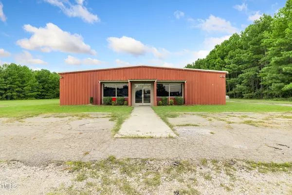1652 Nc Hwy 125, Roanoke Rapids, NC 27870