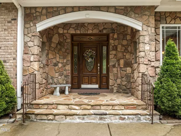 Chapel Hill, NC 27517,139 Swan Lake