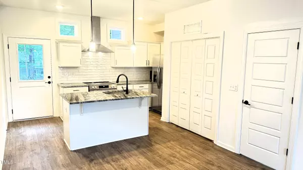 Raleigh, NC 27606,3800 Marcom Street #103