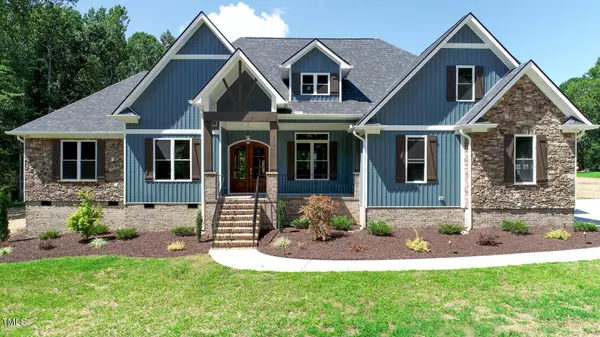 6910 Harvest Glen Drive, Greensboro, NC 27406