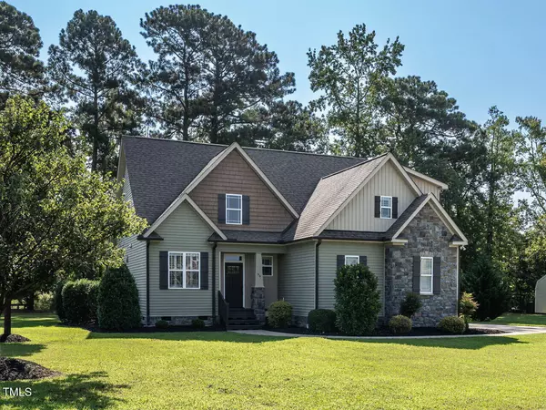 99 Compass Landing, Dunn, NC 28334