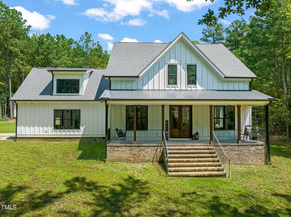 7032 Oakville Lane, New Hill, NC 27562