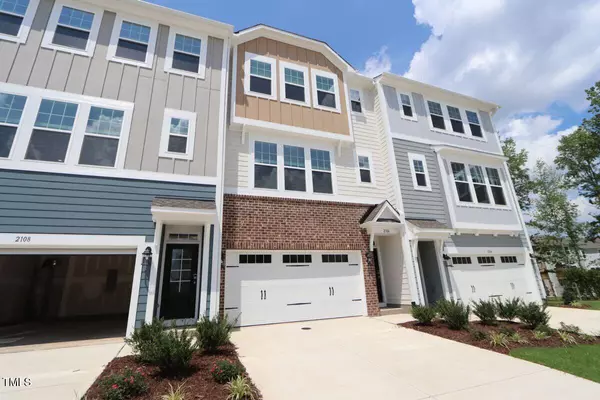 2106 Kettle Falls Station ##689, Apex, NC 27502