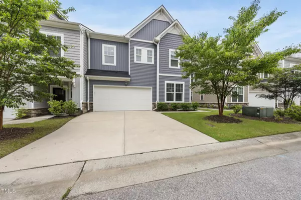 216 Vista Creek Place,  Cary,  NC 27511