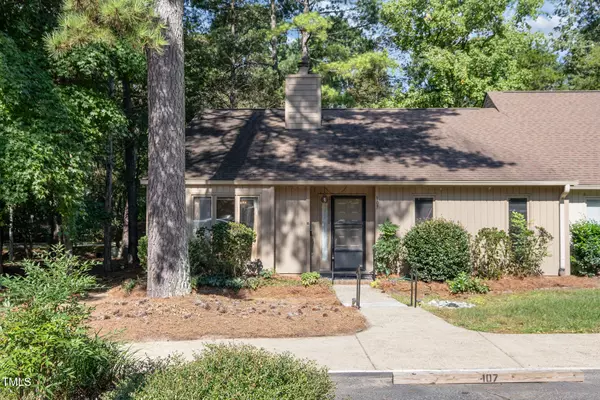 107 Woodbridge Lane,  Chapel Hill,  NC 27514