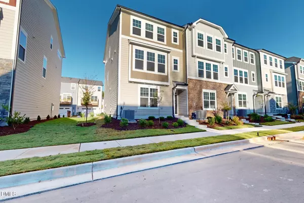 5015 Jowett's Walk Drive ##35, Cary, NC 27519