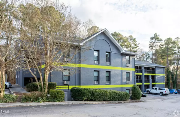 5104 Hollyridge Drive #102, Raleigh, NC 27612