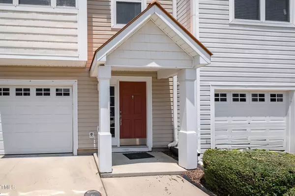 1527 Haywards Heath Lane, Apex, NC 27502