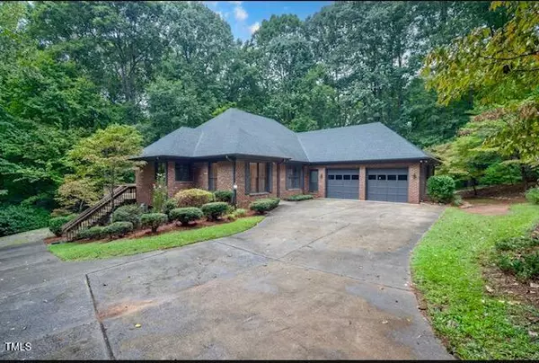 1025 Shadywood Lane, Raleigh, NC 27603