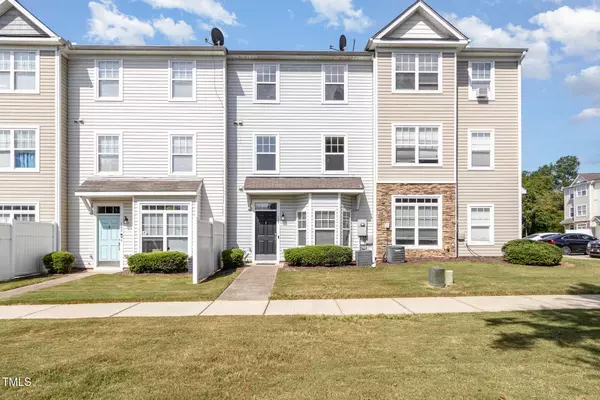 1211 Canyon Rock Court #103, Raleigh, NC 27610