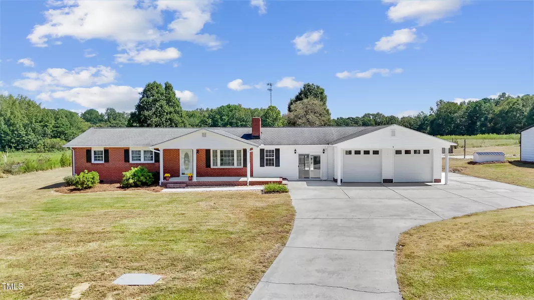 1580 N Honeycutt Street, Benson, NC 27504