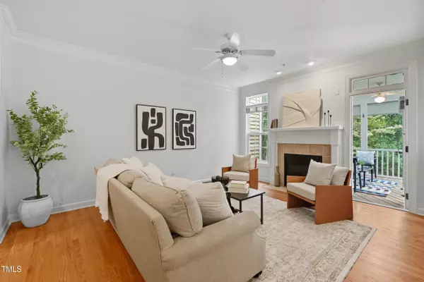 222 Towne Ridge Lane, Chapel Hill, NC 27516