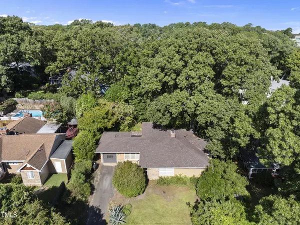 825 Woodburn Road, Raleigh, NC 27605