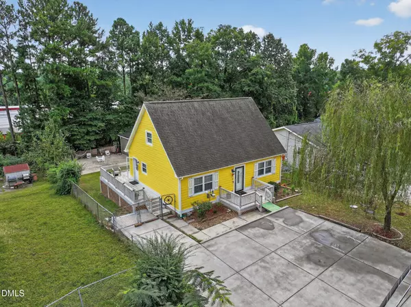 916 E E Club Boulevard, Durham, NC 27704