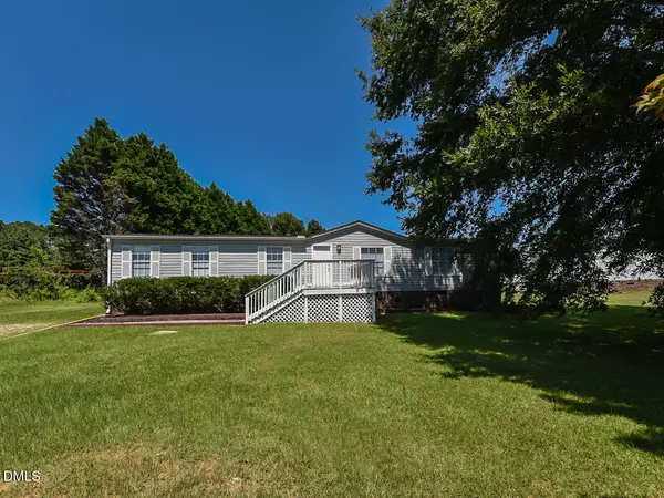 6124 Heath Hawkins Court, Willow Springs, NC 27592