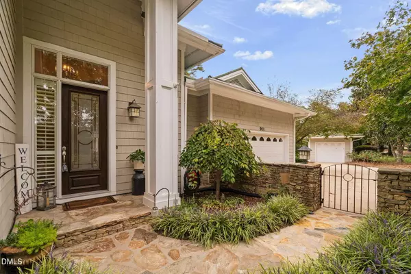 901 Crabtree Crossing Parkway, Morrisville, NC 27560