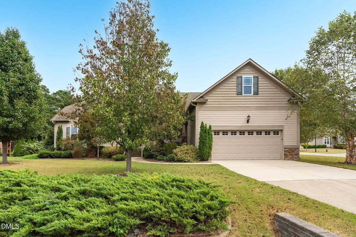 Clayton, NC 27520,84 Scarlet Oak